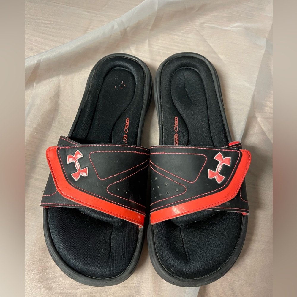 Under Armour Slides - Women’s 8
